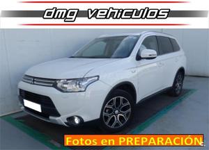 MITSUBISHI Outlander 2.0 PHEV Kaiteki Auto 4WD 5p.