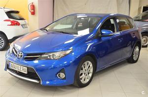 TOYOTA Auris 2.0 D4D DPF Advance 5p.