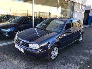 VOLKSWAGEN Golf 1.6 CONCEPTLINE 5p.