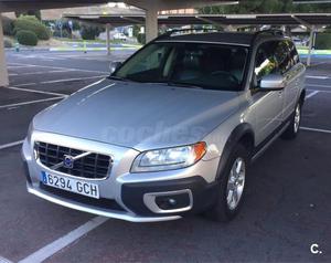 VOLVO XC70 D5 Momentum Auto 5p.