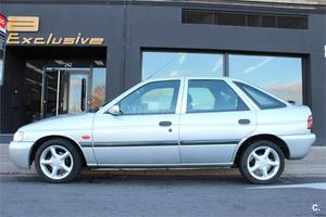 FORD Escort 1.8TD GHIA 5p.