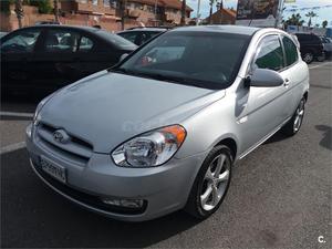 HYUNDAI Accent 1.4 GL AA 3p.