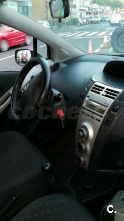 TOYOTA Yaris 1.3 VVTi Rock In Rio 5p.