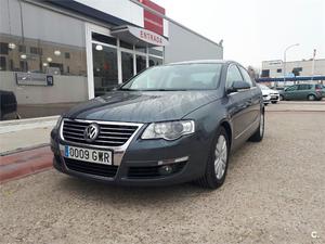 VOLKSWAGEN Passat 2.0 TDI 140cv Highline BlueMotion Tech 4p.