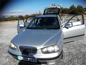 HYUNDAI Elantra 1.6 GLS 5p.