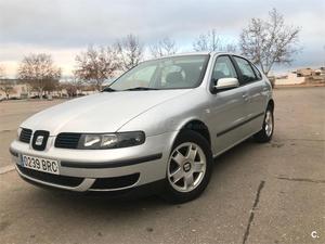 SEAT Leon 1.6i STELLA 5p.