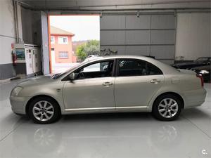 TOYOTA Avensis 2.0 D4D EXECUTIVE 4p.