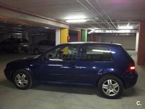 VOLKSWAGEN Golf 1.6 Conceptline 105CV 3p.