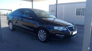 VOLKSWAGEN Passat 1.9 TDI Advance 4p.