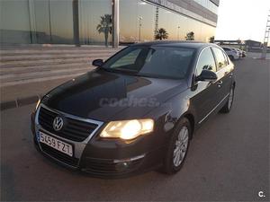 VOLKSWAGEN Passat 2.0 TDI 140cv Advance DSG 4p.