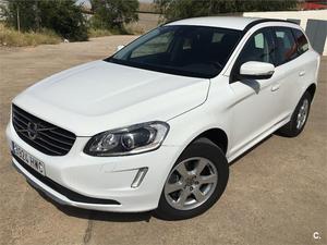 VOLVO XC D4 Momentum 5p.