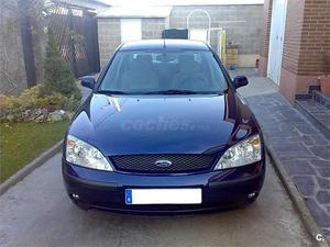 FORD Mondeo 2.0I GHIA 4p.