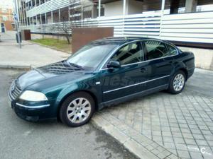 VOLKSWAGEN Passat 2.8 V6 4MOTION HIGHLINE 4p.