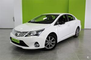 TOYOTA Avensis 120D ADVANCE 4p.