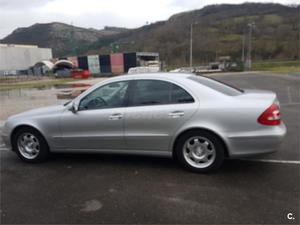 MERCEDES-BENZ Clase E E 220 CDI CLASSIC 4p.