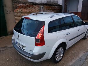 RENAULT Megane Grand Tour Emotion DCI105 eco2 5p.