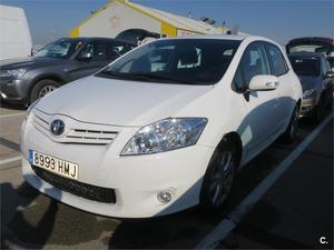 TOYOTA Auris 1.6 VVTi Active 5p.