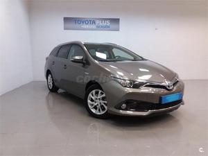 TOYOTA Auris H Active Touring Sports 5p.