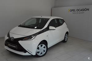 TOYOTA Aygo  xplay business 5p.