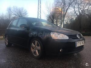 VOLKSWAGEN Golf 2.0 TDI 140cv Highline DSG 5p.