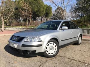 VOLKSWAGEN Passat 1.9 TDi 130CV Comfortline 4p.