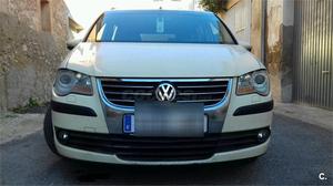 VOLKSWAGEN Touran 1.9 TDI 105cv DSG DPF Advance 5p.