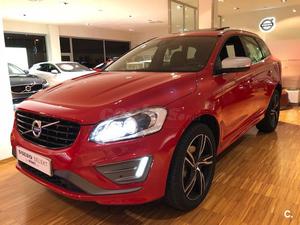 VOLVO XC D4 RDesign Momentum 5p.