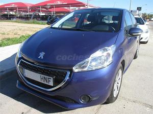 PEUGEOT P ACTIVE 1.2 VTi 82 5p.