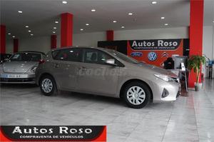 TOYOTA Auris 130 Active 5p.