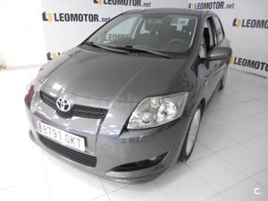 TOYOTA Auris 2.2 D4D Sport 5p.