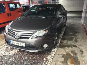 TOYOTA Avensis 120D ADVANCE 4p.