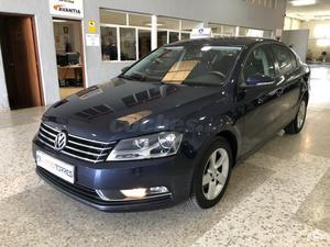 VOLKSWAGEN Passat 1.6 TDI 105cv Business Bluemotion 4p.