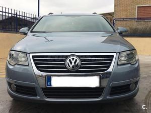 VOLKSWAGEN Passat Variant 2.0 TDI 170cv DPF DSG Highline 5p.