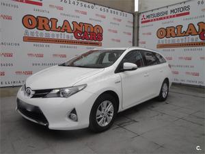 TOYOTA Auris Hybrid Advance Touring Sports 5p.