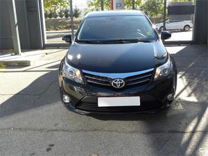 TOYOTA Avensis 120D ADVANCE 4p.