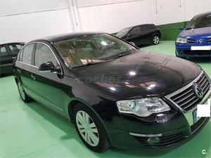 VOLKSWAGEN Passat 2.0 TDI 140cv Highline DSG 4p.