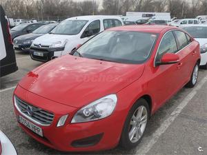 VOLVO S D4 Momentum 4p.