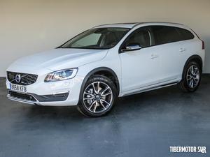 VOLVO V60 Cross Country 2.0 D3 Plus 5p.