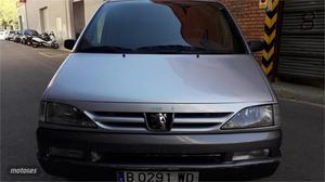 Peugeot 806