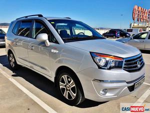 Ssangyong rodius 2.0 xdi "limited" 4x4 con cuero completo, 7