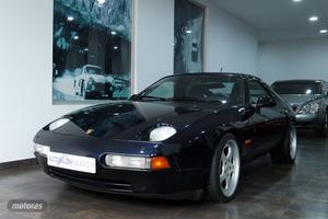 Porsche 928