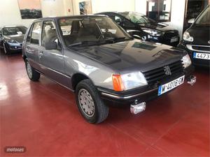 Peugeot 205