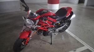 Ducati MONSTER 696