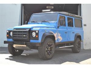 Land-Rover Defender