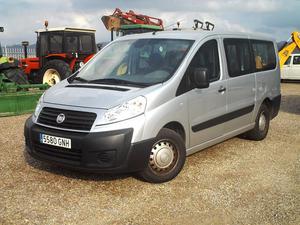 Fiat SCUDO 2.0 HDI 120 CV de 5 plazas.