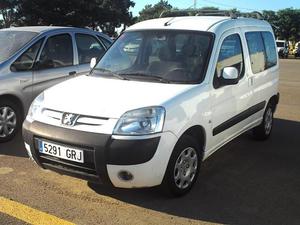 Peugeot PARTNER 1.6 HDI con doble puerta lateral.