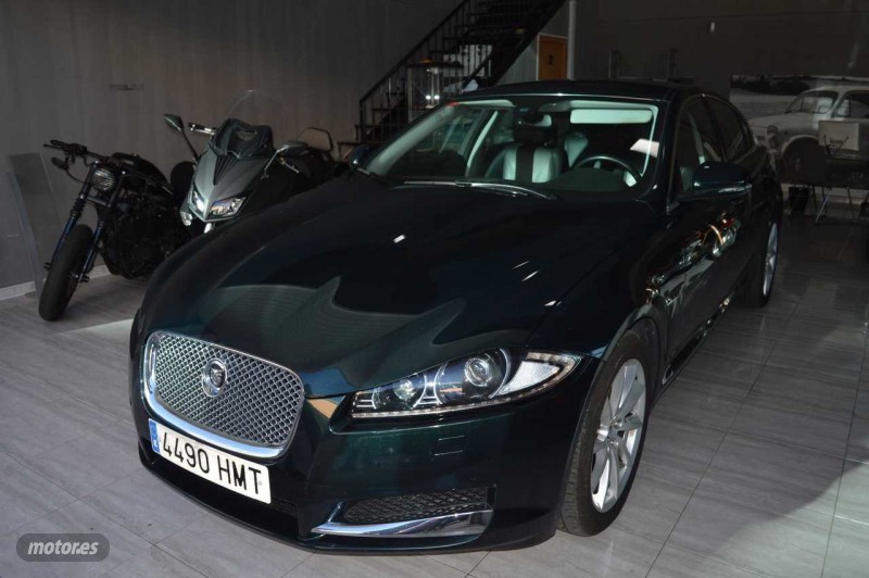 Jaguar XF