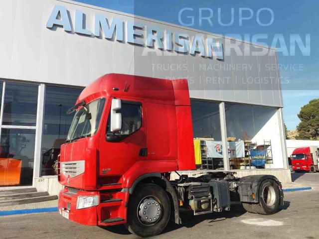 Renault PREMIUM 460 DXI. AUTOMATICO. COLOR ROJO.