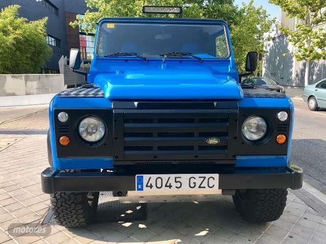 Land-Rover Defender