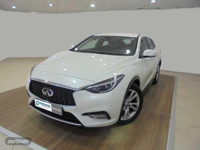 Infiniti Q30